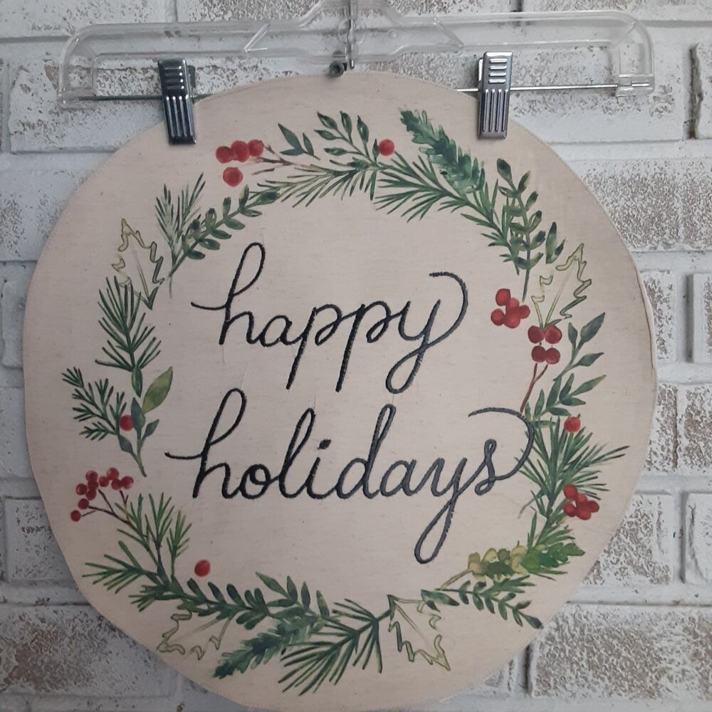 Happy Holidays Round Placemats x 8 Embroidered font Holly Sprigs Christmas